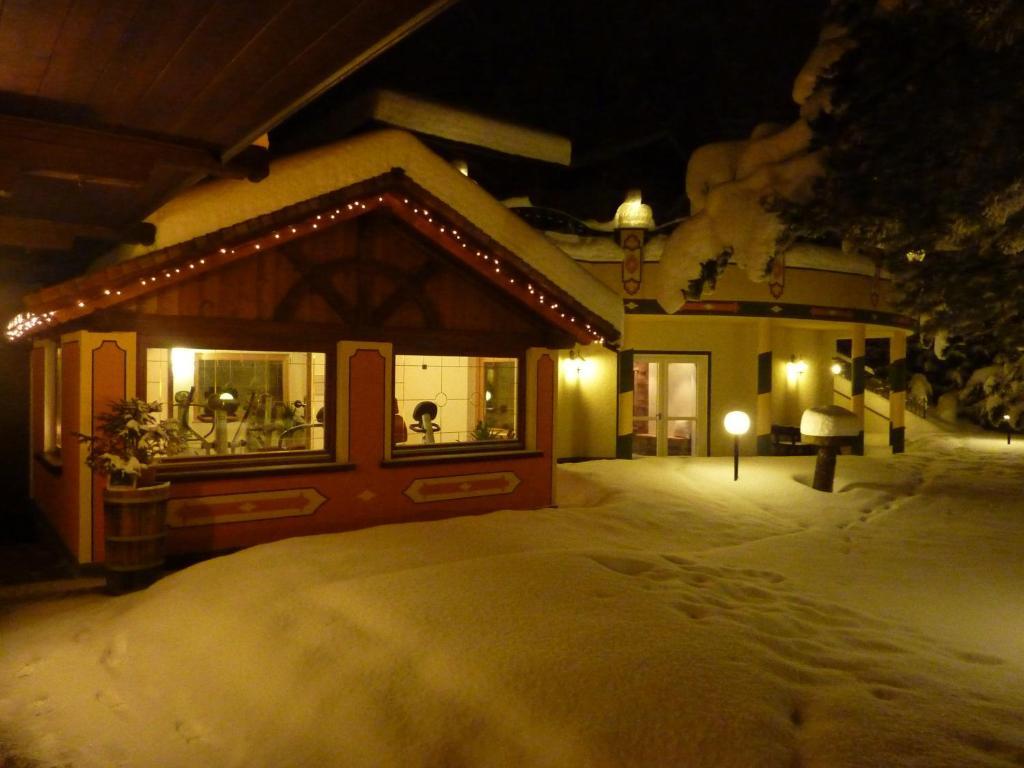 Hotel Villa Wilma Folgaria Eksteriør billede